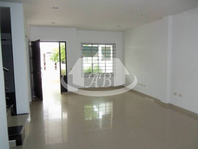 #867 - Casa para Alquiler en Montería - COR