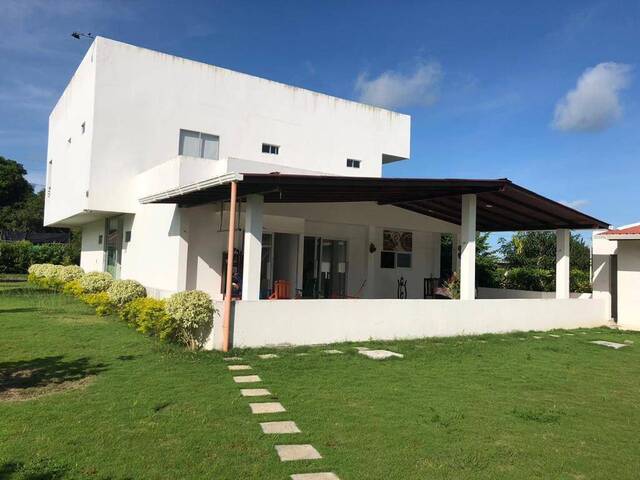 #913 - CasaFinca para Venta en Montería - COR - 2