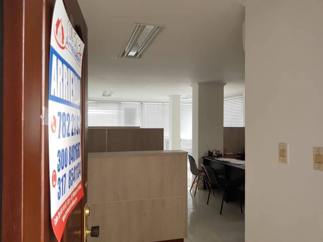 #1032 - Oficina para Venta en Montería - COR - 1