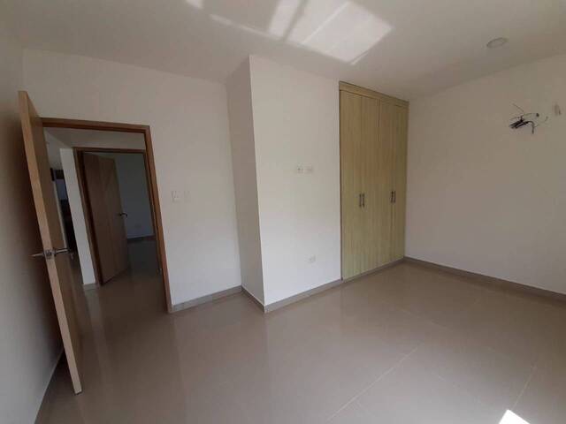 #1307 - Apartamento para Venta en Montería - COR - 3
