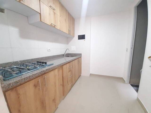 #1405 - Apartamento para Alquiler en Montería - COR - 2