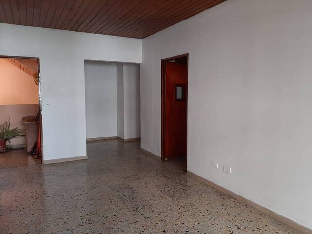 Apartamento para Alquiler en Montería - 2