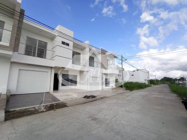 #561 - Casa para Venta en Montería - COR