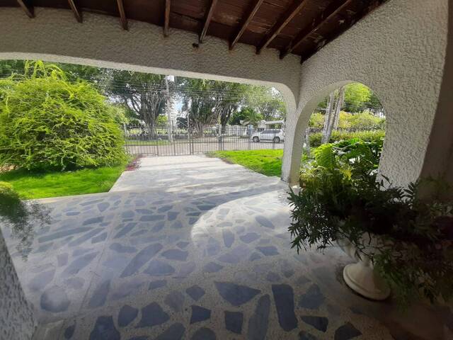 #649 - Casa para Venta en Montería - COR