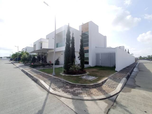#928 - Casa para Venta en Montería - COR - 3