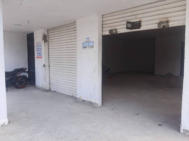 #932 - Oficina para Alquiler en Montería - COR - 2