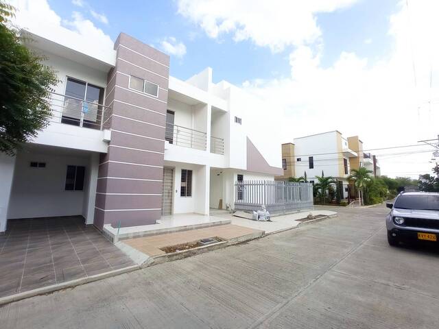 #970 - Casa para Venta en Montería - COR - 2