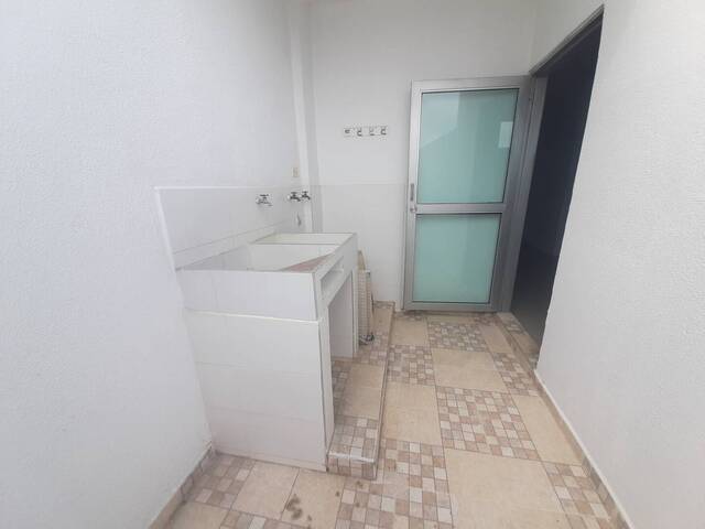 #993 - Apartamento para Venta en Montería - COR - 3