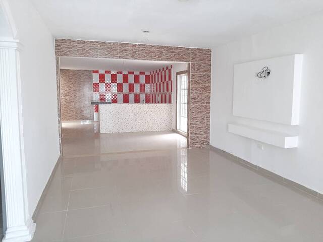 #977 - Casa para Alquiler en Montería - COR - 2