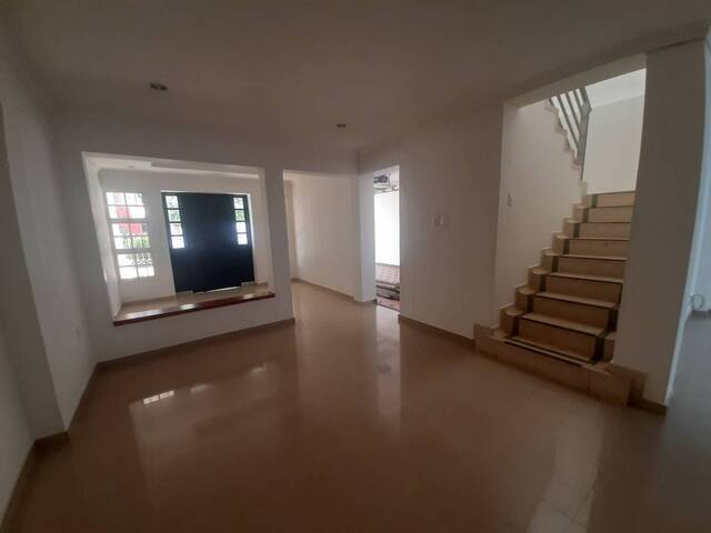 #1004 - Casa para Alquiler en Montería - COR - 1