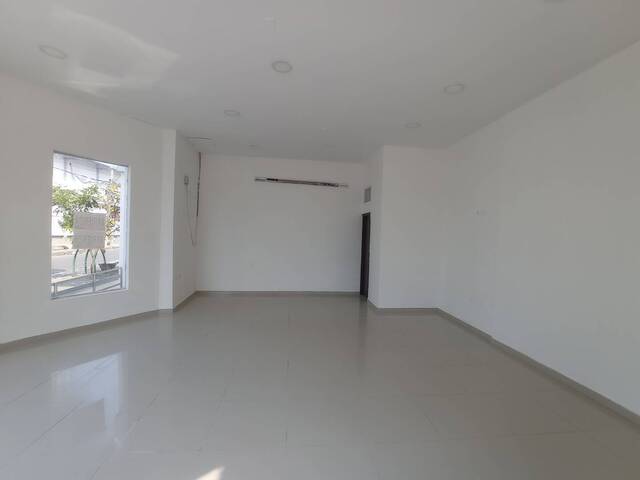 #1012 - Local para Alquiler en Montería - COR - 2