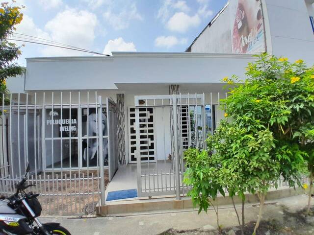 #1053 - Casa para Venta en Montería - COR - 2