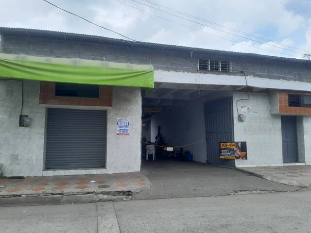 #1051 - Local para Venta en Montería - COR - 1