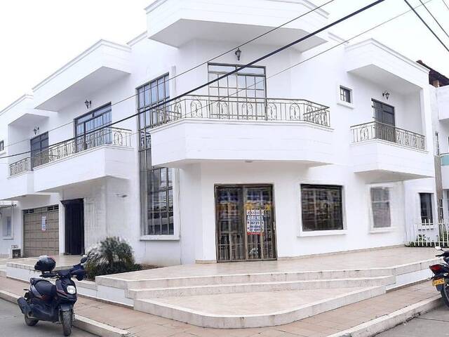#328 - Casa para Alquiler en Montería - COR
