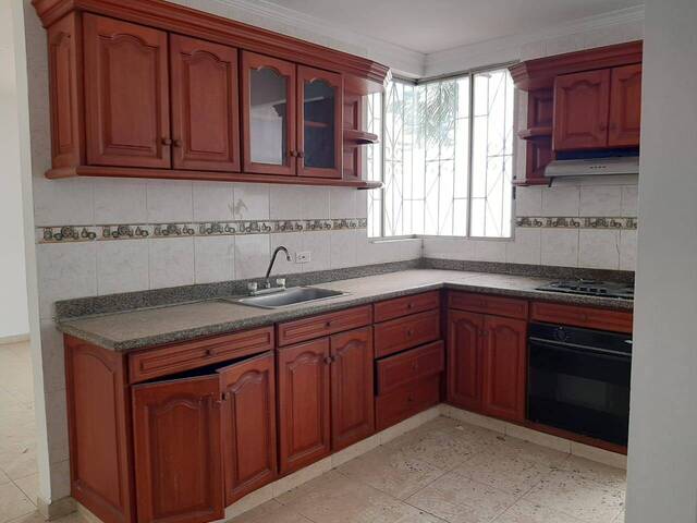 #1121 - Casa para Venta en Montería - COR - 2