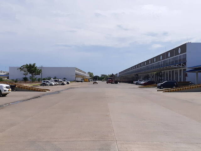 #1270 - Bodegas para Venta en Montería - COR - 2