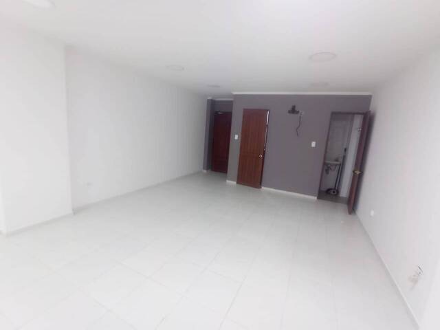 #1300 - Oficina para Alquiler en Montería - COR - 3