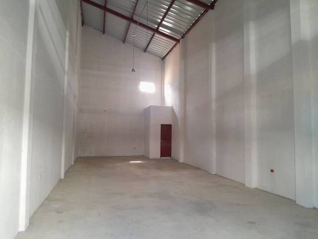 #1371 - Bodegas para Alquiler en Montería - COR - 2