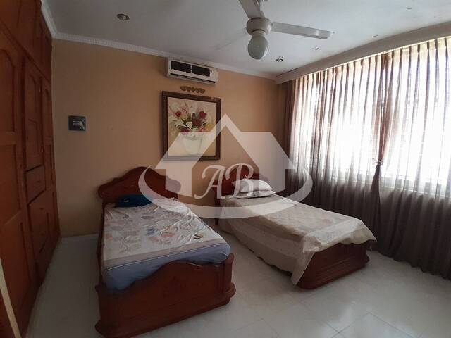 #1412 - Casa para Venta en Montería - COR