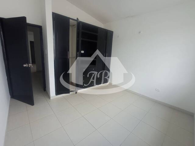 #1483 - Apartamento para Alquiler en Montería - COR - 2