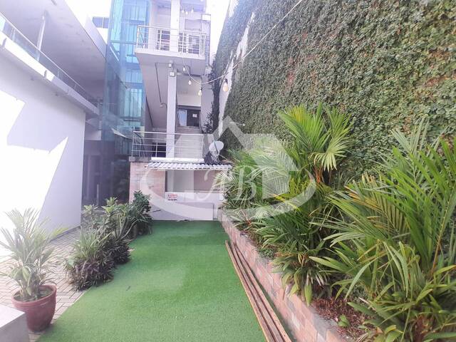Edificio comercial para Alquiler en Cereté - 4