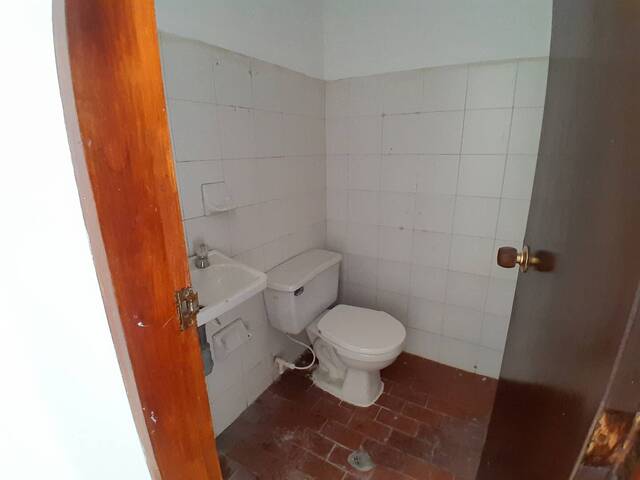 #1835 - Oficina para Alquiler en Montería - COR - 2