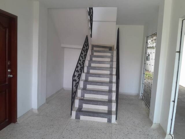 #1916 - Apartaestudio para Alquiler en Montería - COR - 2