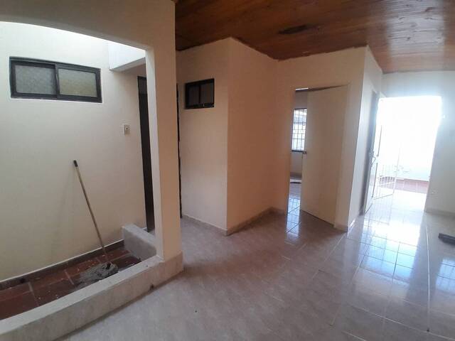 #1923 - Casa para Alquiler en Montería - COR - 2