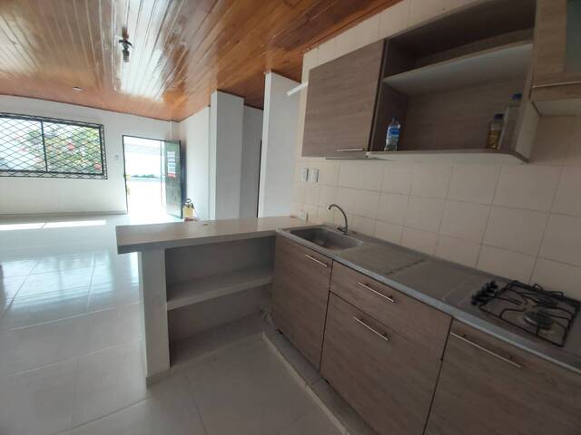 #1966 - Apartamento para Alquiler en Montería - COR - 2