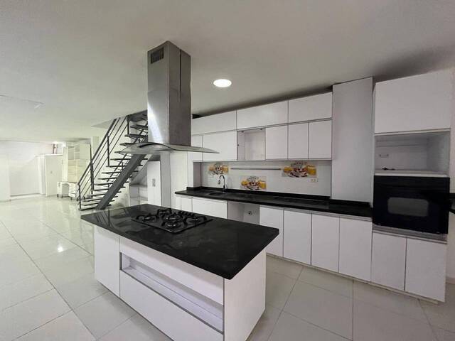 #9045 - Casa para Alquiler en Montería - COR - 2
