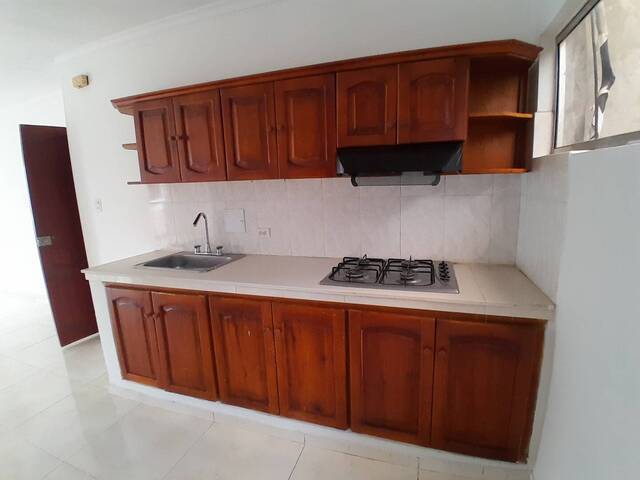 #9082 - Apartamento para Alquiler en Montería - COR - 2