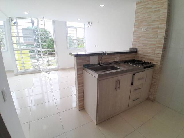 #9087 - Apartamento para Alquiler en Montería - COR - 2