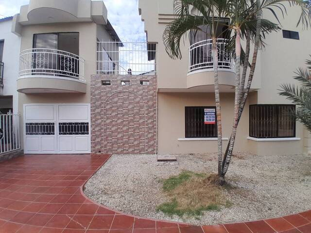 #9210 - Casa para Alquiler en Montería - COR - 2