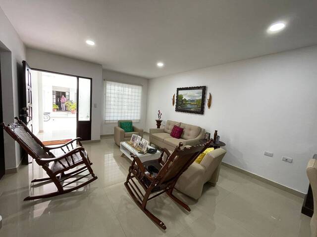 #9238 - Casa para Venta en Montería - COR - 2