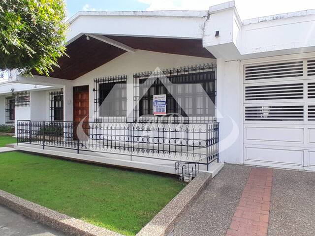 #9276 - Casa para Alquiler en Montería - COR - 2