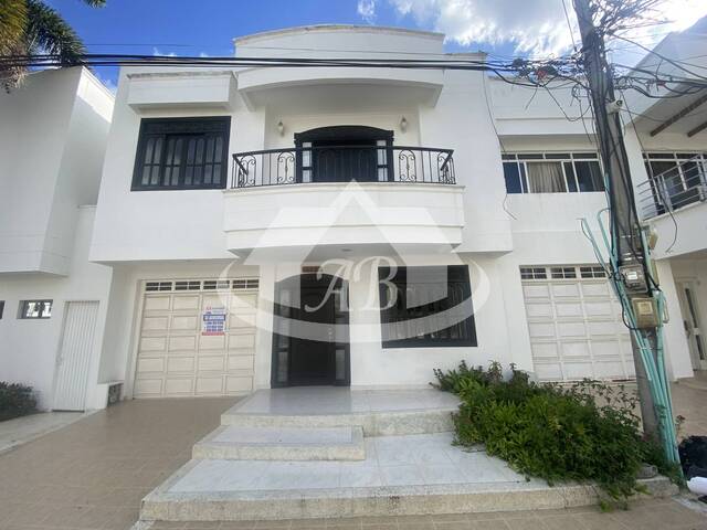 #9304 - Casa para Alquiler en Montería - COR - 1