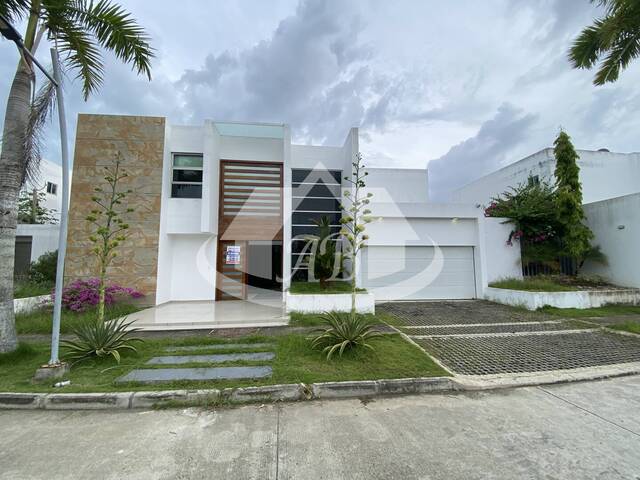 #9337 - Casa para Venta en Montería - COR - 1
