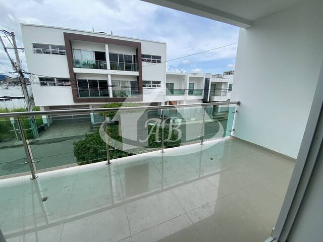 #982 - Apartamento para Alquiler en Montería - COR