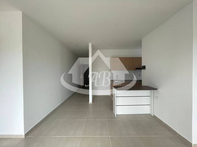 #9384 - Apartamento para Alquiler en Montería - COR - 1