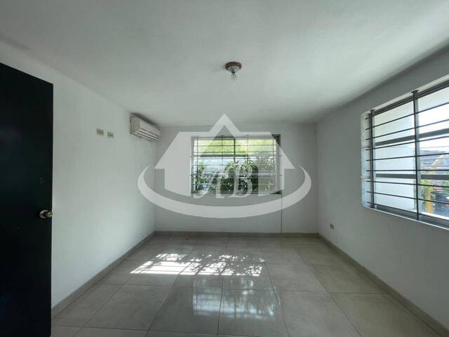 #9387 - Casa para Alquiler en Montería - COR - 3