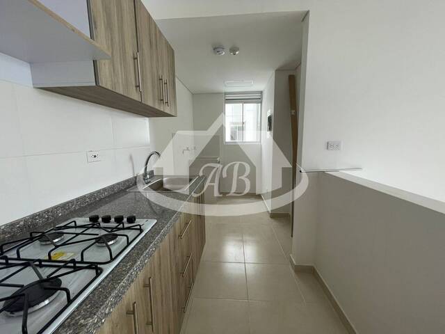 #9561 - Apartamento para Alquiler en Montería - COR