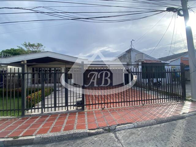 #9568 - Casa para Venta en Montería - COR - 2