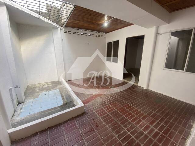 #9651 - Casa para Venta en Montería - COR - 2