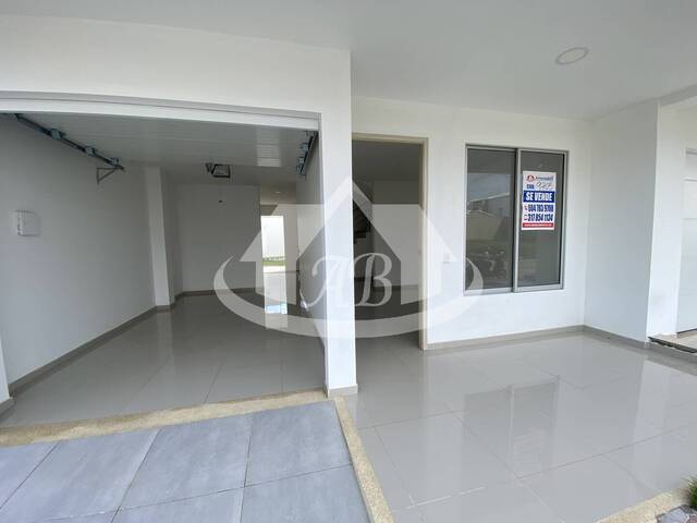 #9705 - Casa para Venta en Montería - COR - 2