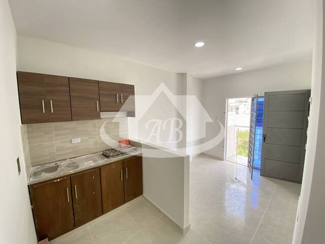 #9740 - Apartamento para Alquiler en Montería - COR - 2