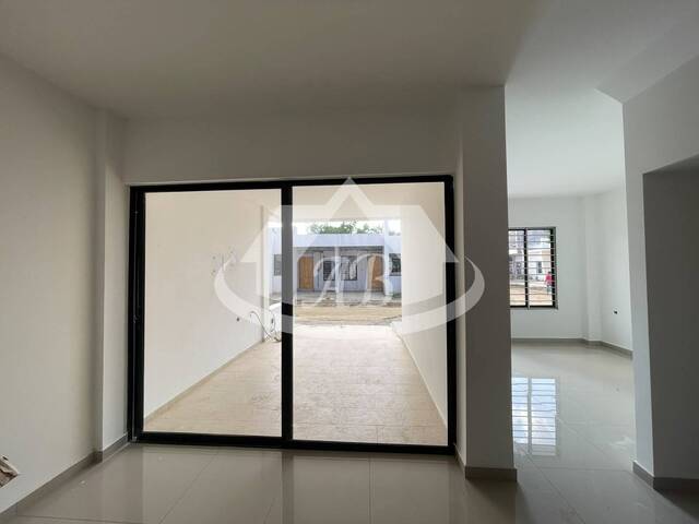 #9750 - Casa para Venta en Montería - COR - 2