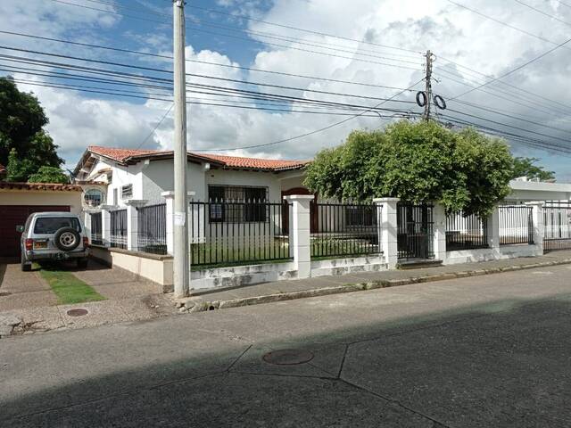#5176 - Casa para Venta en Montería - COR - 1